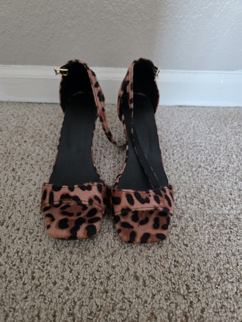 Leopard Print Ankle Strap Women’s Sandals - Brown Never Worn Size 8 US. 39 EU